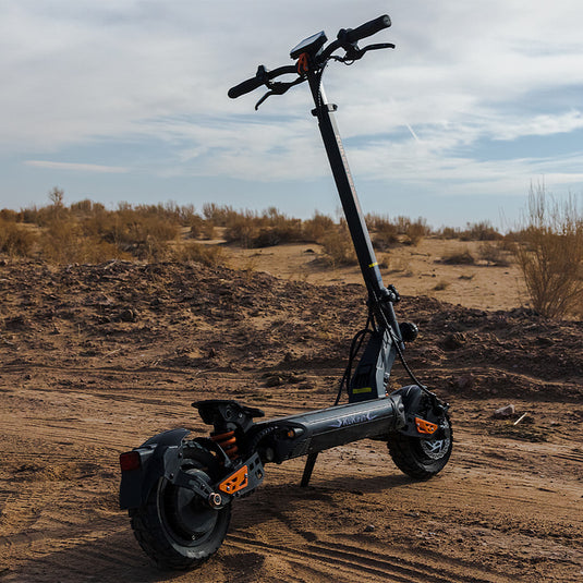 KuKirin G2 Master dual-motor chassis on rough ground
