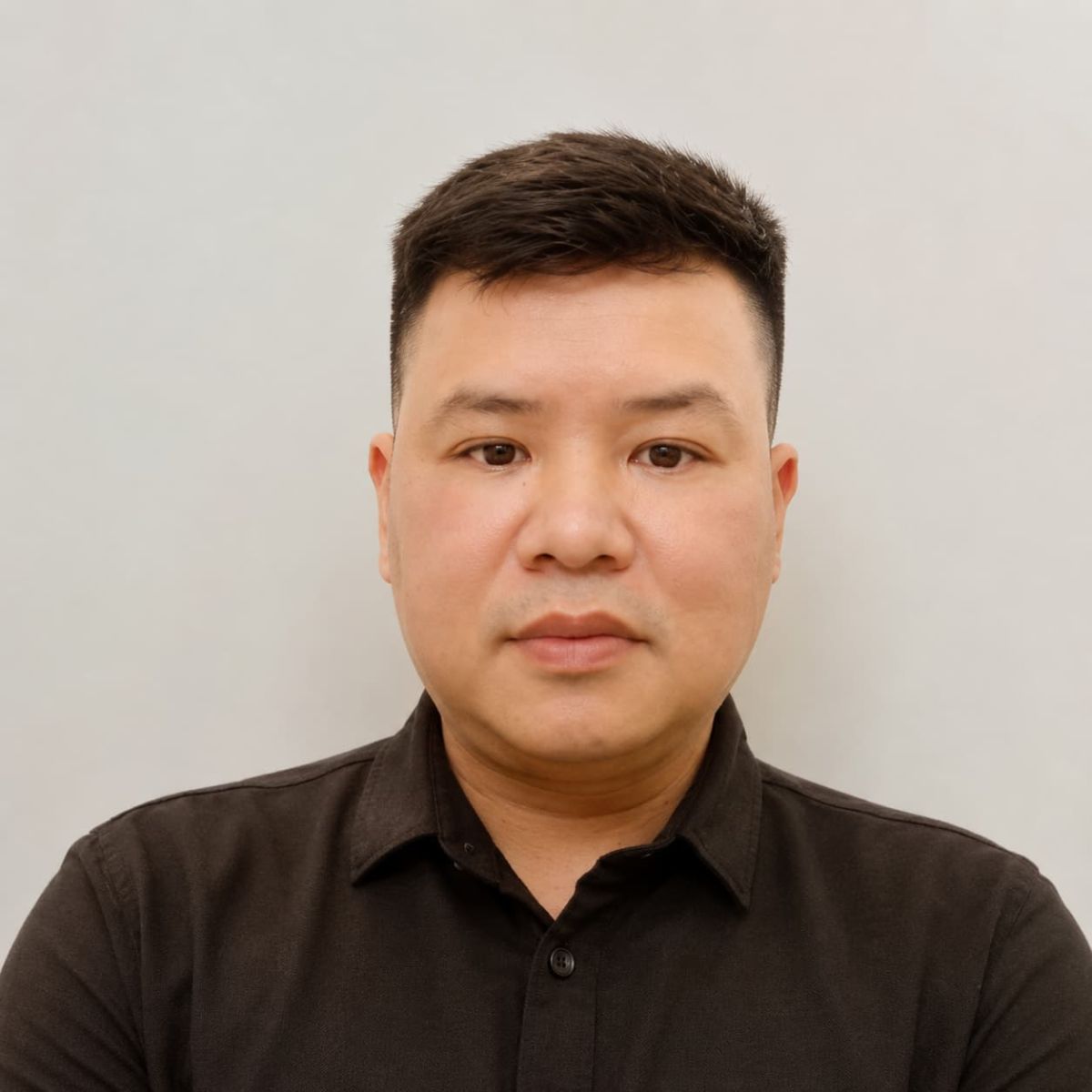 Nguyen Van Dinh, founder and editorial lead of CandidCodes
